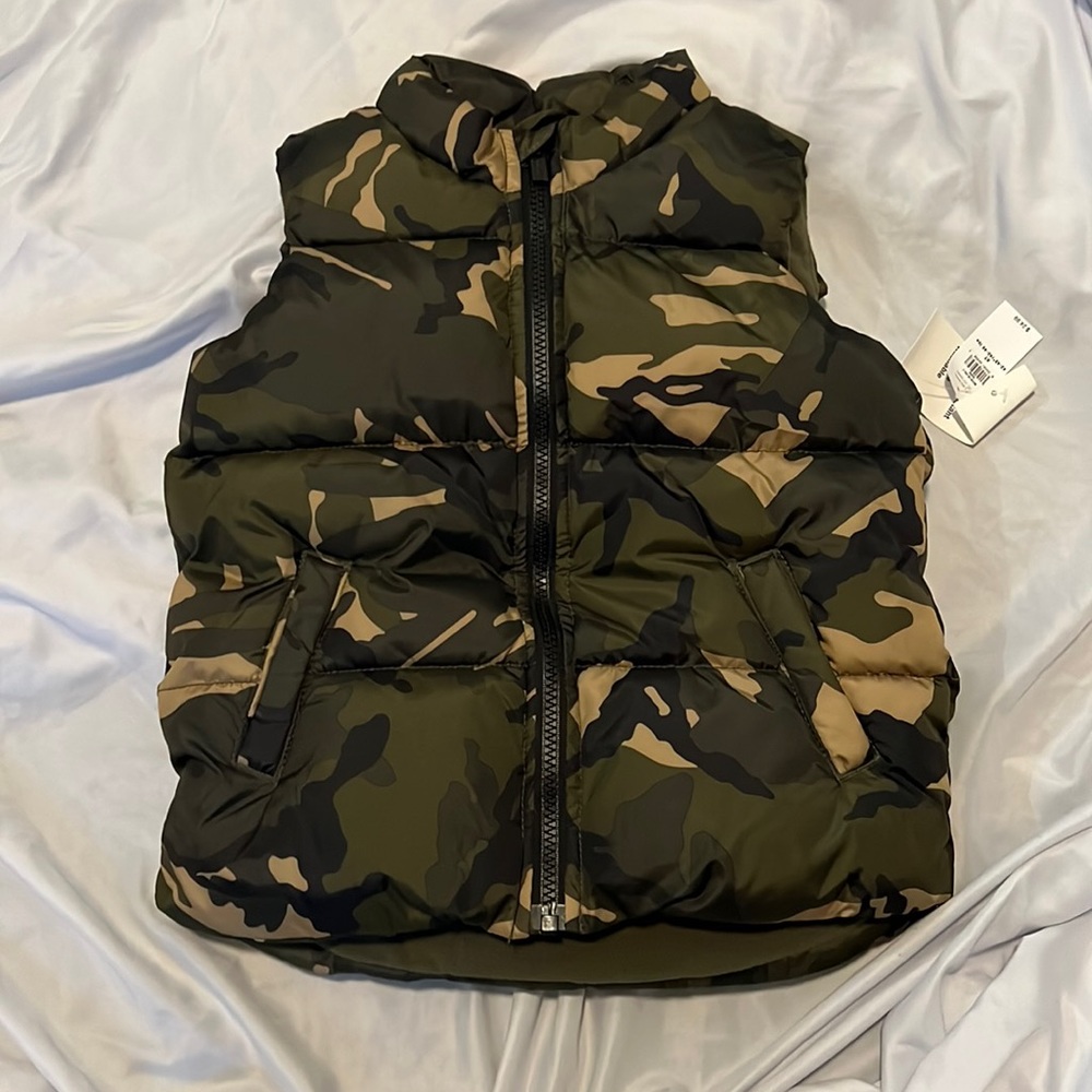 Old Navy Camo Puffer Vest
